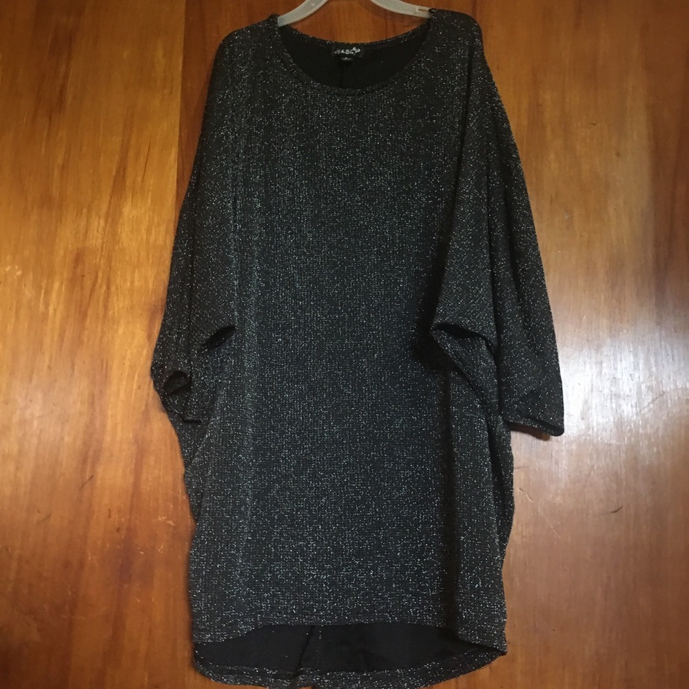 Black sparkly flowey top